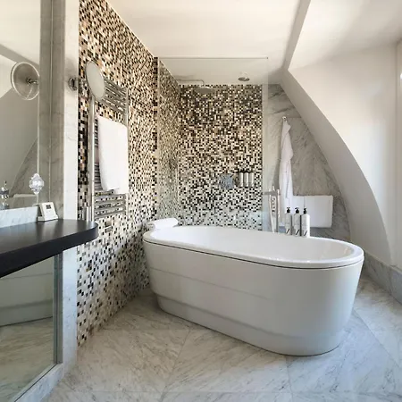 Montalembert Paris