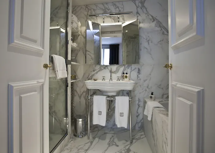 Montalembert מלון