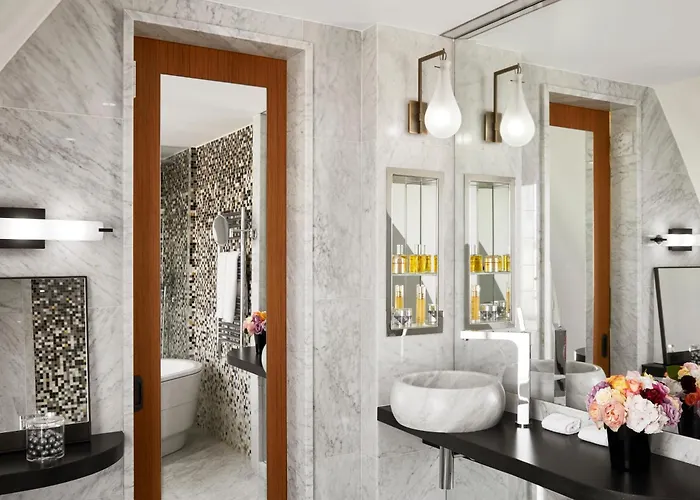 Ξενοδοχείο Montalembert 5*