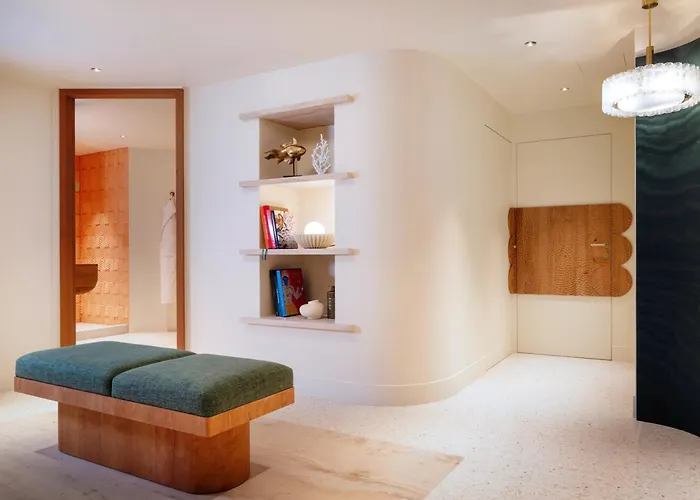 Montalembert 5*